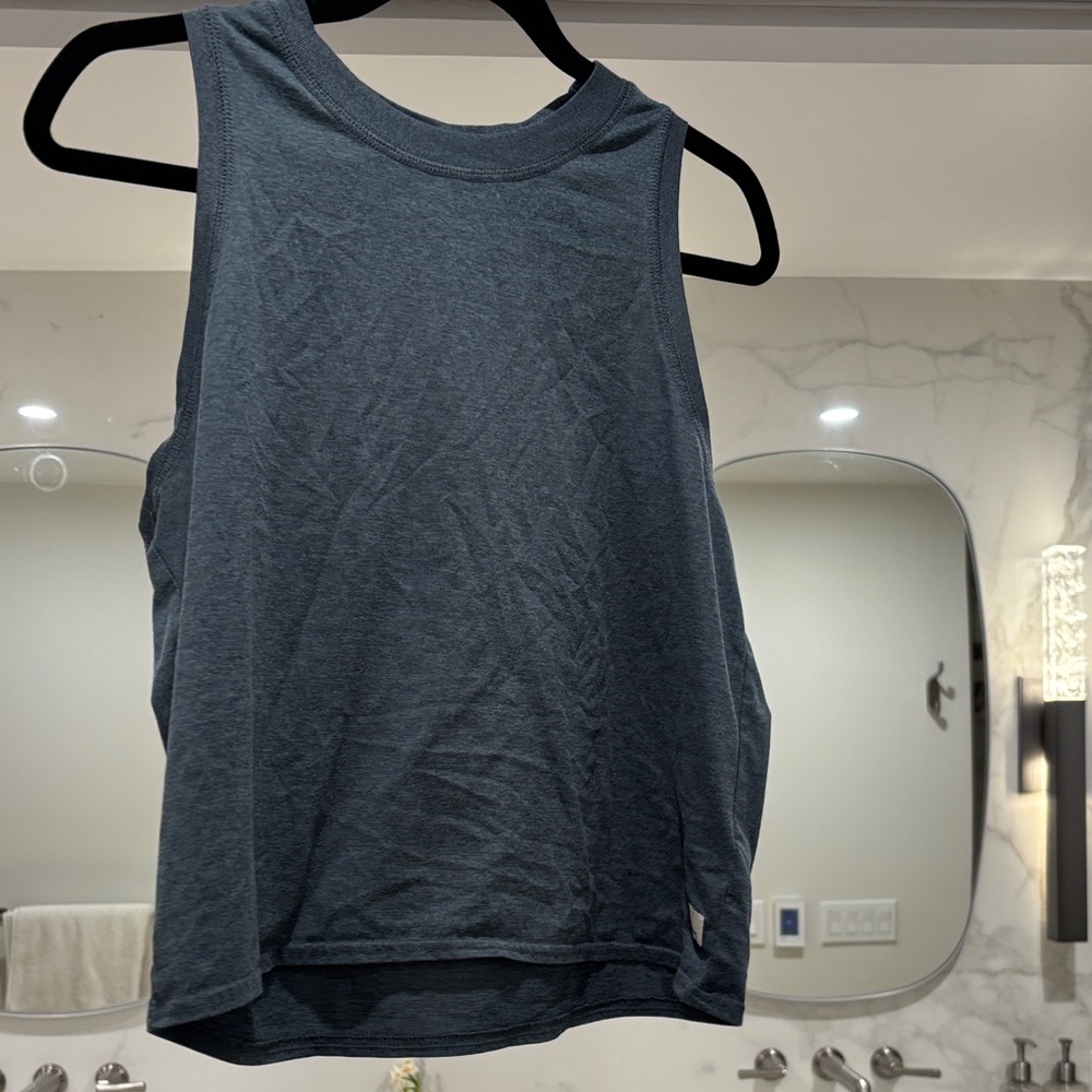 Vuori Slate Blue/Green Muscle Tee
